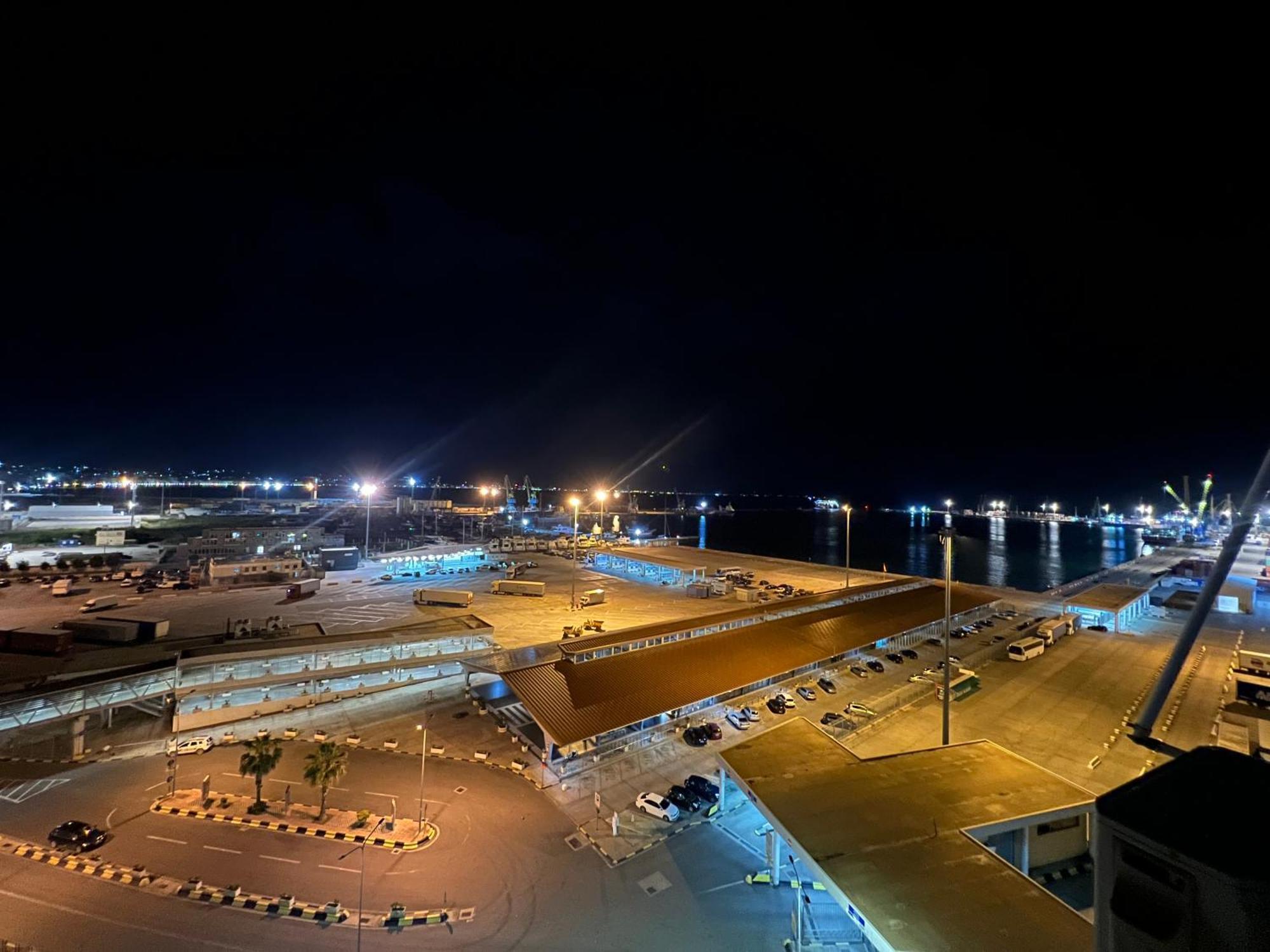 Port View Apartment 1 ดูร์เรส ภายนอก รูปภาพ